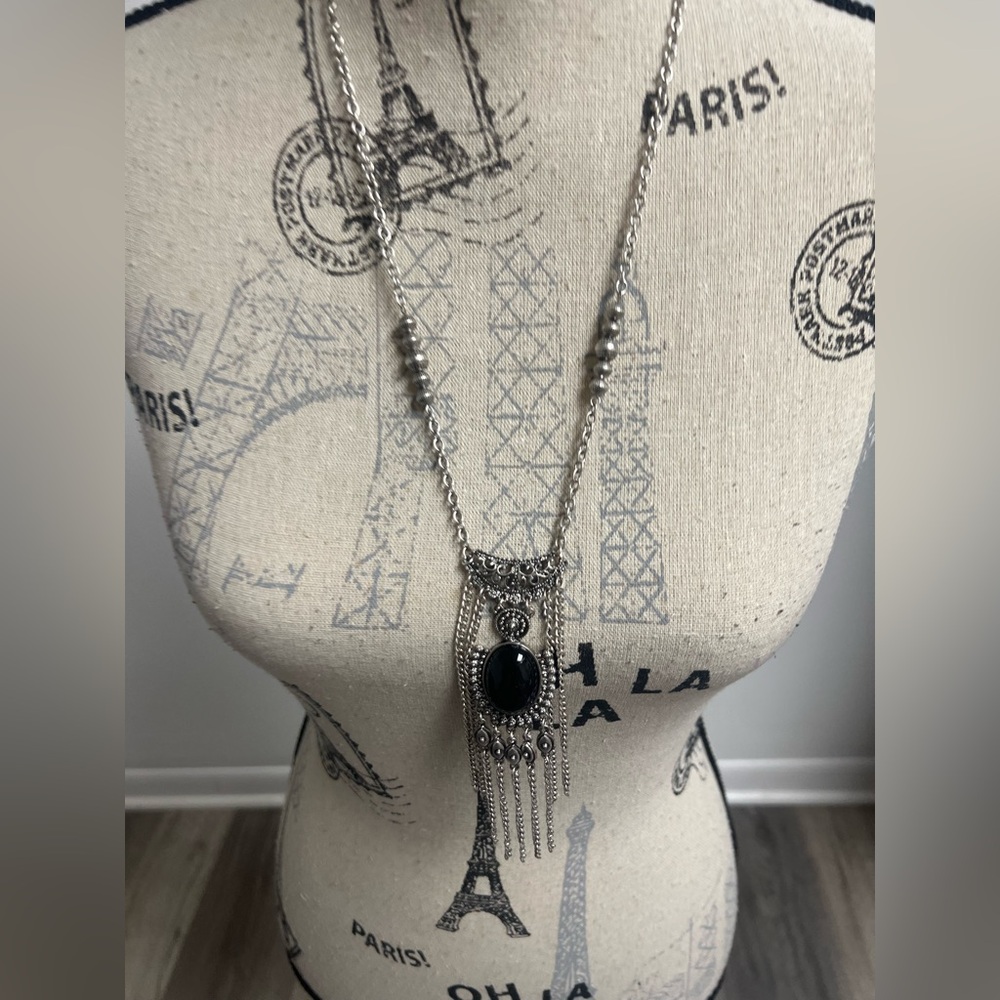 Vintage Long Western Style Necklace!